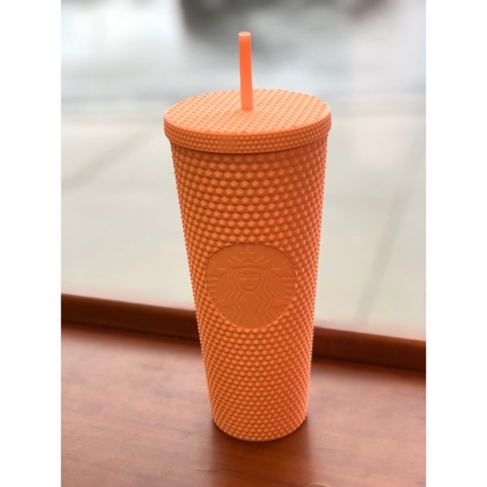 LAST Sbux Matt Pink Studded Tumblr